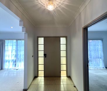 403B Glen Eira Road CAULFIELD NORTH - Photo 2