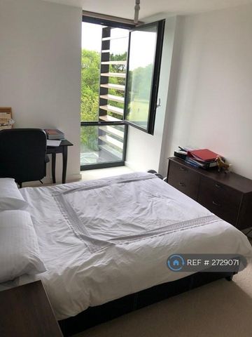 2 bedroom flat to rent - Photo 3