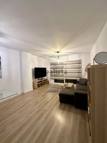 Alquiler de piso en Calle Pío Baroja, 1 - Photo 2