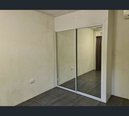 4/338 Sheridan Street, Cairns North, Qld 4870 - Photo 4