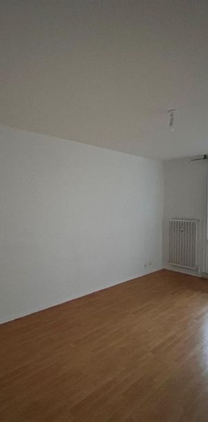 Location Appartement 2 pièces 47m² LA MADELEINE 59110 - Photo 1