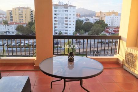 2 Bedroom Apartment For Rent in San Pedro de Alcántara, Málaga - Photo 3