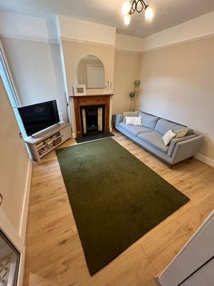 3 Bed Terraced House, Lebanon Road, CR0 - Photo 1