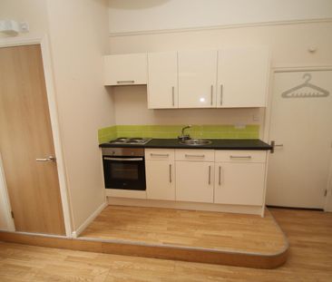 1 bedroom studio apartment to rent - Photo 4