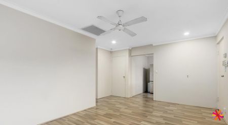 2 BEDROOM AND 1 BATHROOM UNIT IN BENTLEY! - Photo 3