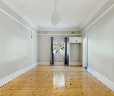 Conveniently located - Photo 1