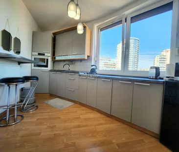NA PRENÁJOM MODERNÝ 1 IZBOVÝ BYT - 43M2- CIKKEROVA UL. – Fotografia 5