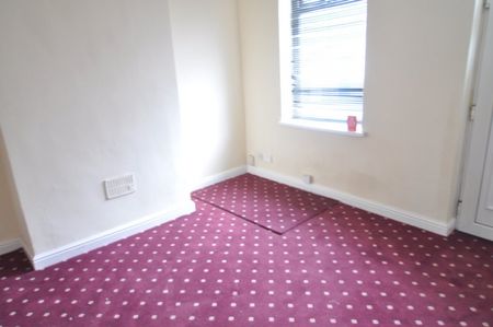 2 bed Terraced - To Let - Photo 3