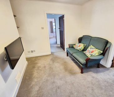 3 bedroom detached bungalow to rent - Photo 5