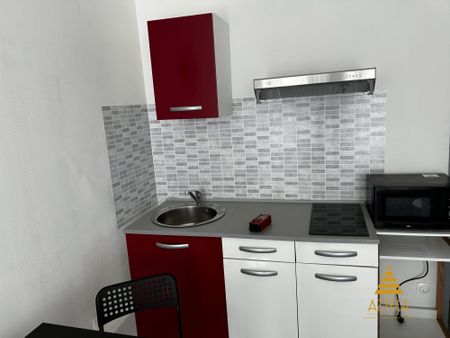 Location Appartement 2 pièces 19m² CAMBRAI 59400 - Photo 3