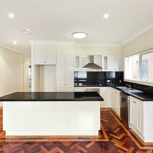 28 Poplar Street, CAULFIELD SOUTH - Photo 1