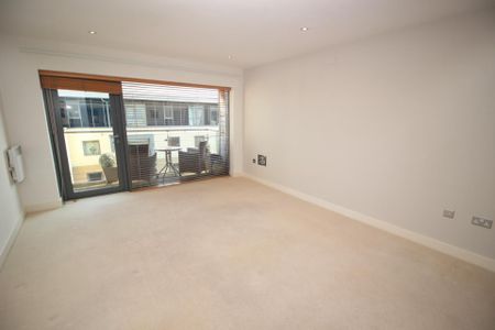 1 bedroom Apartment to rent in Grove Park Oval, Gosforth, Newcastle Upon Tyne NE3 - Photo 4