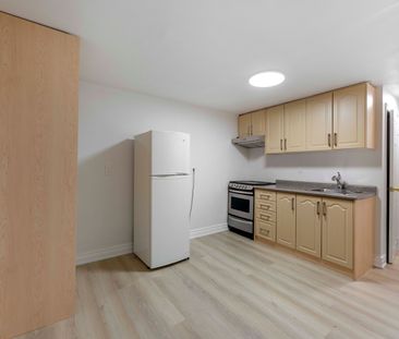 For Lease - 44 Greenhedges Court, Toronto, Ontario - Photo 4