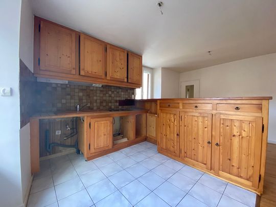 Location Appartement 5 pièces 124m² ORNANS 25290 - Photo 1