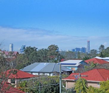 “Modern Alderley home!” - Photo 1