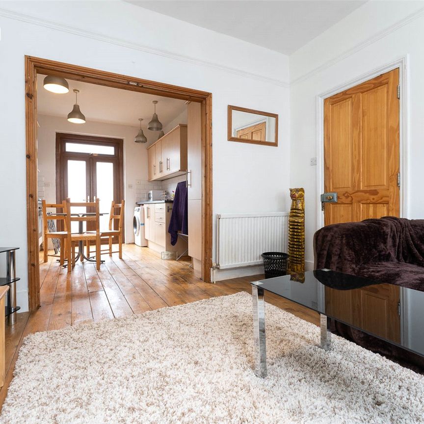 3 bedroom terraced maisonette to rent - Photo 1