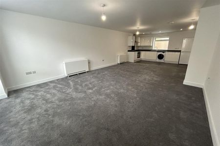 Studio to rent - Photo 2
