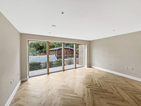 3 bedroom apartment to rent - Photo 2