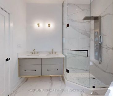 Detached Home For Lease | S9055434 - Photo 4