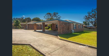 low maintenance and great location - Photo 3