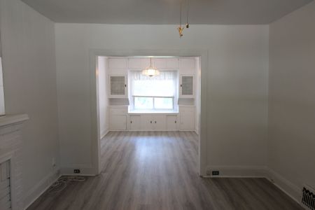 For Lease - 18 Glenvalley Drive, Toronto, Ontario - Photo 2