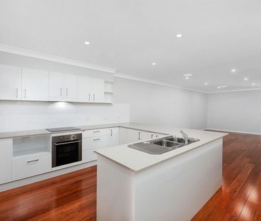 Spacious Family Home with Low-Maintenance Living - Photo 5