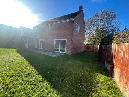 4 bedroom property to rent - Photo 4