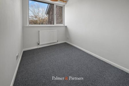 4 bedroom terraced house to rent - Photo 4