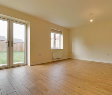 4 bedroom detached house to rent - Photo 1