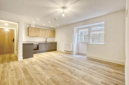 2 bedroom apartment to rent - Photo 2