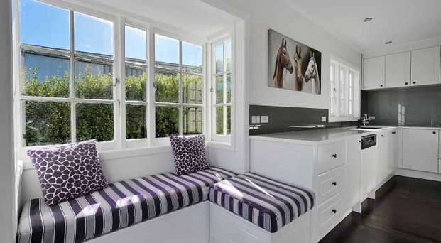 Elegant Remuera Character Home - Photo 1