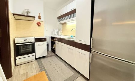 Prenájom 2-izbového bytu – Obchodná ulica, Strážske - Fotografia 3