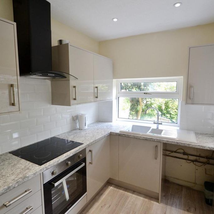 3 bedroom terraced house to rent - Photo 1