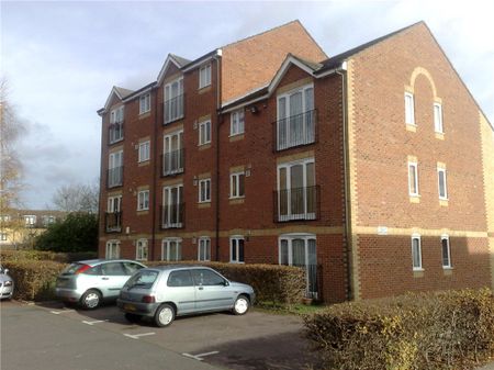 Burket Close, Southall - Photo 3