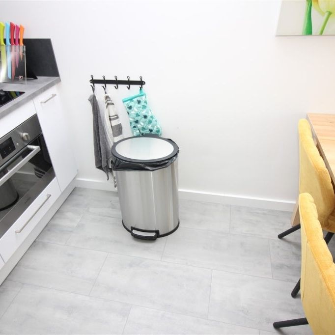 Te huur: Appartement Nida Senffstraat in Amsterdam - Foto 1