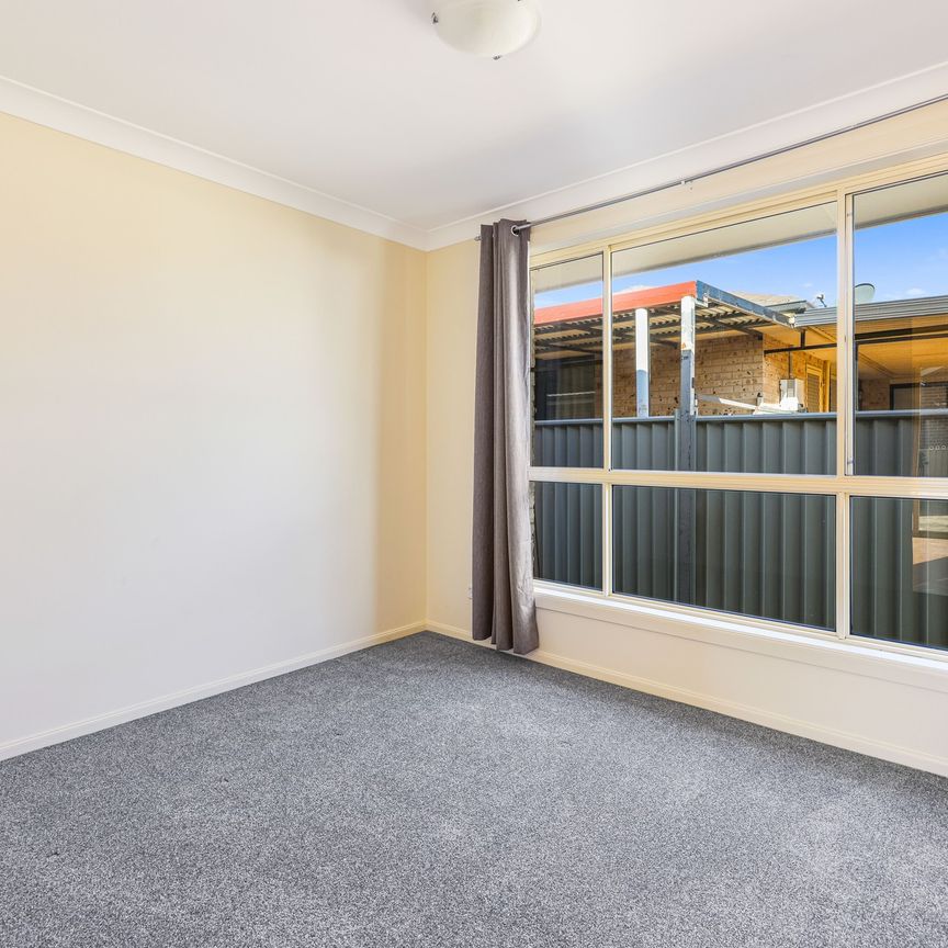 OXLEY VALE - Three Bedroom Home - Photo 1