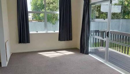 Charming 2BR Townhouse with Balcony! - Photo 2