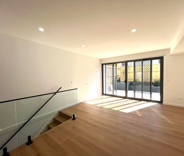 Modern Family Retreat in North Kellyville - 3 Beds + Study + Rumpus - Photo 2