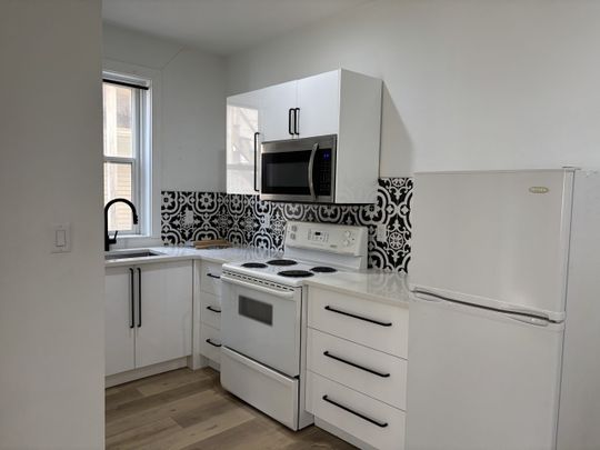Belmont Apartments - Photo 1