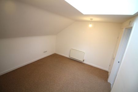 2 Bed Terraced House, Delvin Mews, BS10 - Photo 3