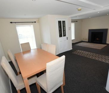 Hazel's House, 5 The Strand, Portaferry, BT22 1PE - Photo 4