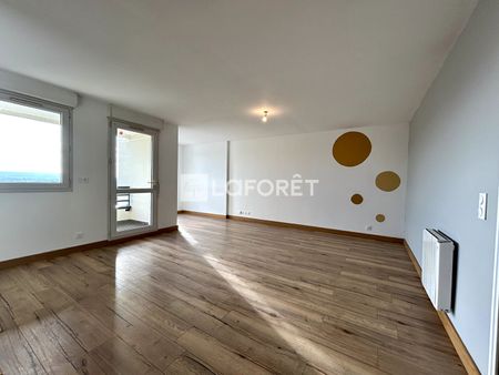 Apartment - Photo 2