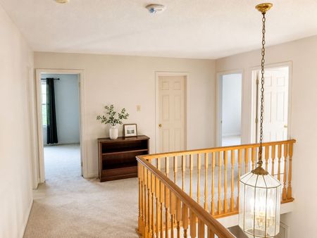 For Lease - 1606 Heritage Way, Oakville, Ontario - Photo 4