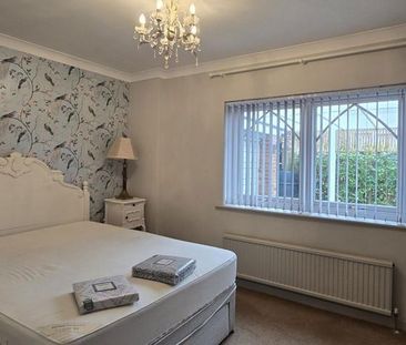 3 bedroom bungalow to rent - Photo 4