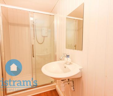 2 bed Flat for Rent - Photo 6