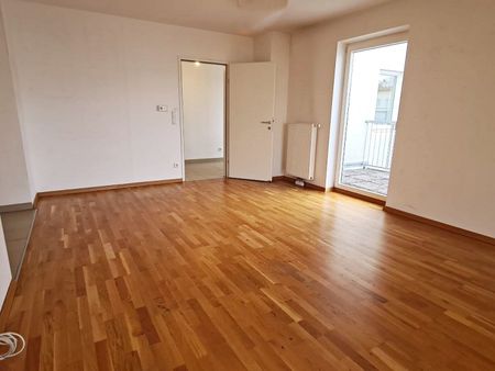 DACHGESCHOSS, gepflegte 103 m2 Neubau mit Loggia und Balkon, Wohnküche, 3 Zimmer, Wannenbad, Parketten, Holbeingasse - Photo 2