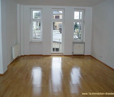 - 2 - Raumwohnung mit Balkon auf dem Weissen-Hirsch - Photo 3