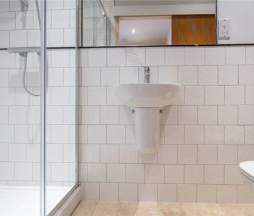 14 Orchard Terrace, Huddersfield, HD4 - Photo 3