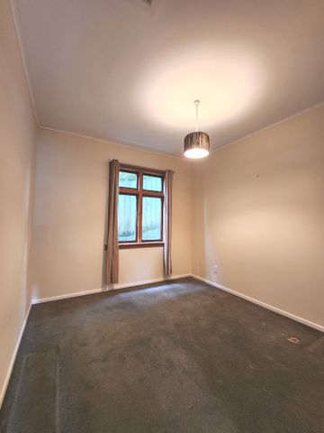 Lovely Character Bungalow - Photo 4