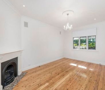 15 Kings Road, Tighes Hill NSW 2297 - Photo 1